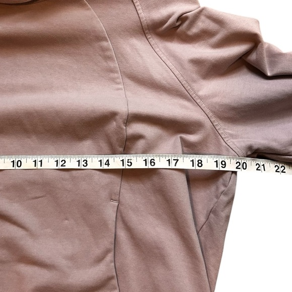 Lululemon Scuba Pullover Smoky Blush- Pullover Athleisure Hoodie- Size 8 - Picture 13 of 14